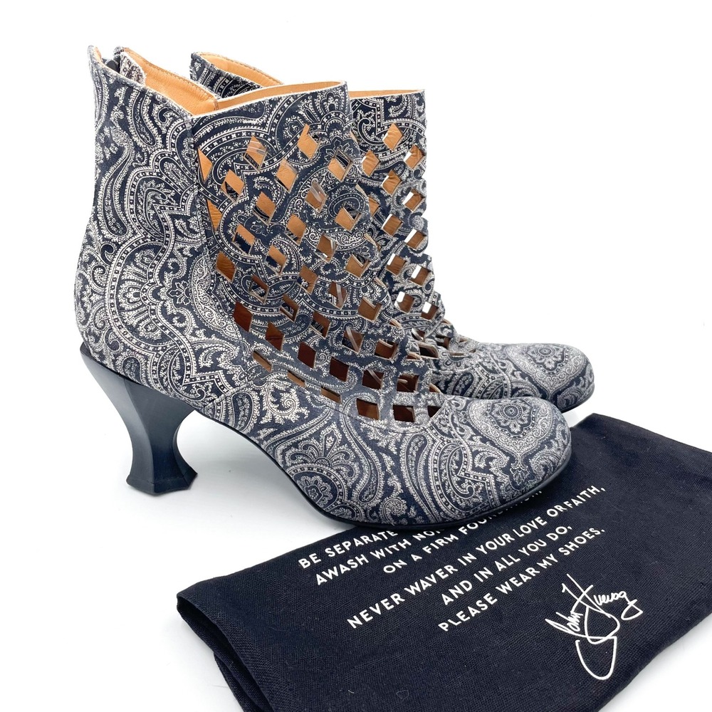 John Fluevog Murillo Boots Diamond Cutout Black Grey Baroque Paisley Ankle Sz 10